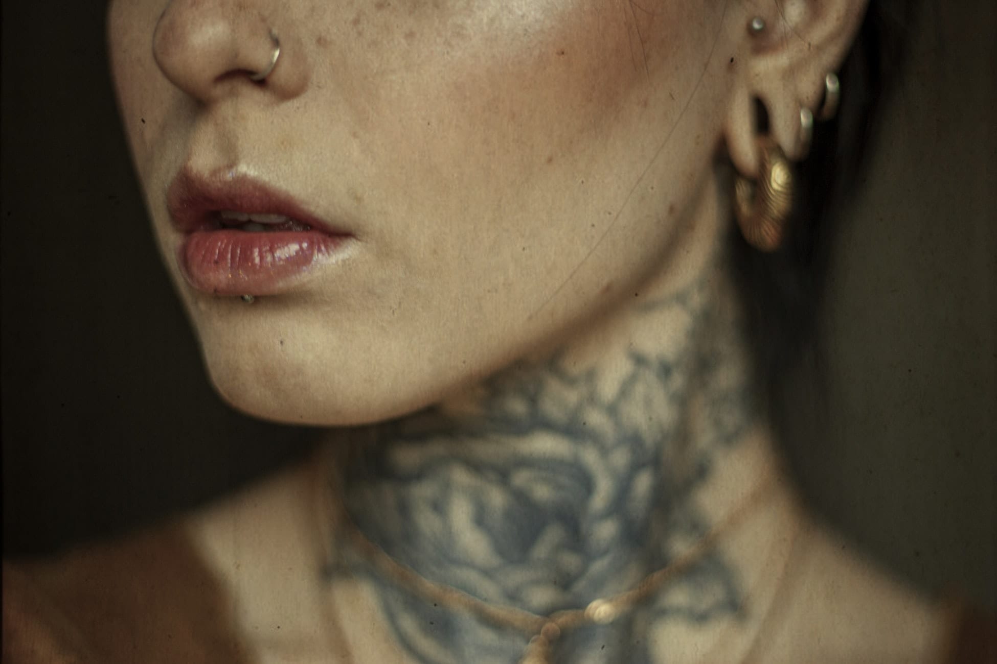 photo-1584566589332-38250c4ed1e4